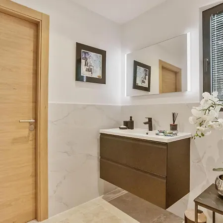 350m2 - Vue - Piscine - Clim - Parking 생트막시메