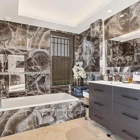 빌라 350m2 - Vue - Piscine - Clim - Parking