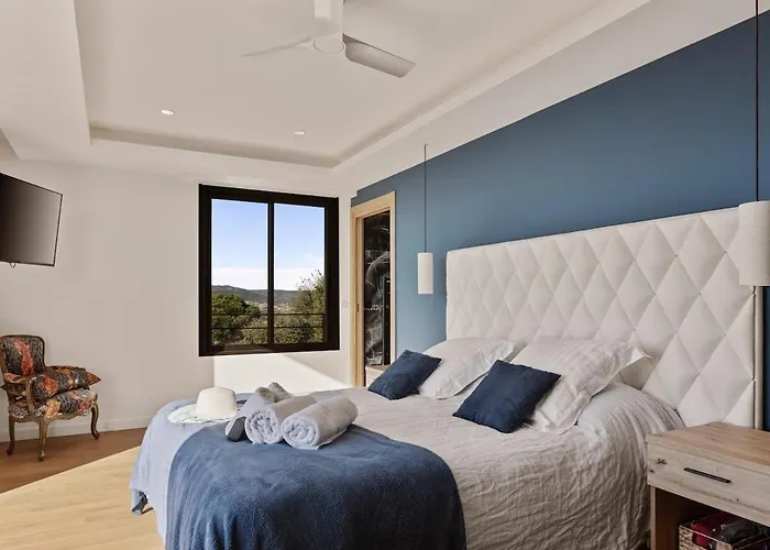 350m2 - Vue - Piscine - Clim - Parking *