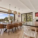 350m2 - Vue - Piscine - Clim - Parking Вилла *