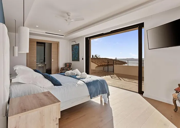 Villa 350m2 - Vue - Piscine - Clim - Parking