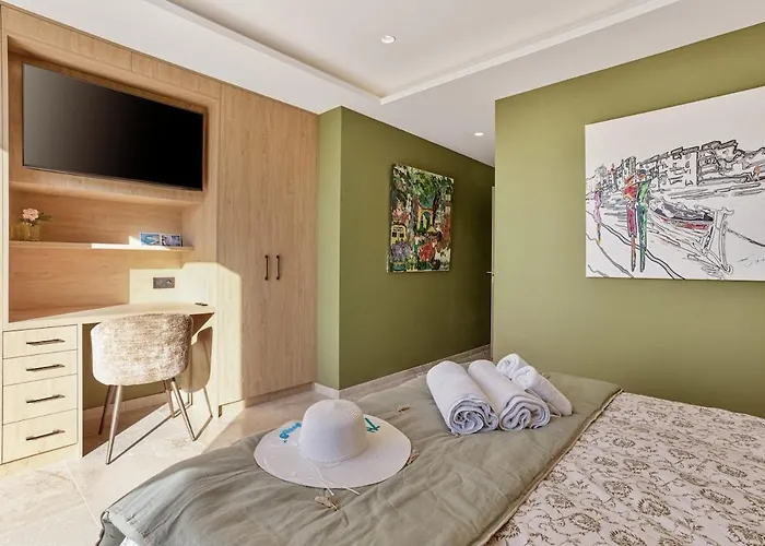 350m2 - Vue - Piscine - Clim - Parking Sainte-Maxime