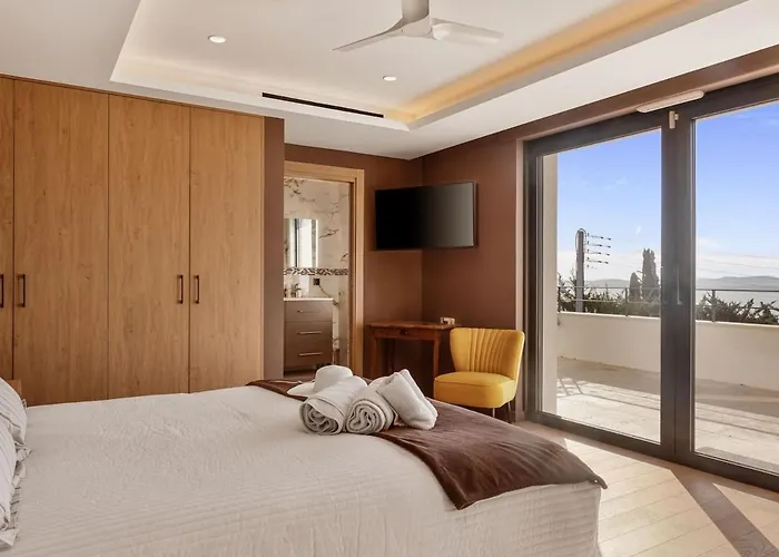 350m2 - Vue - Piscine - Clim - Parking *